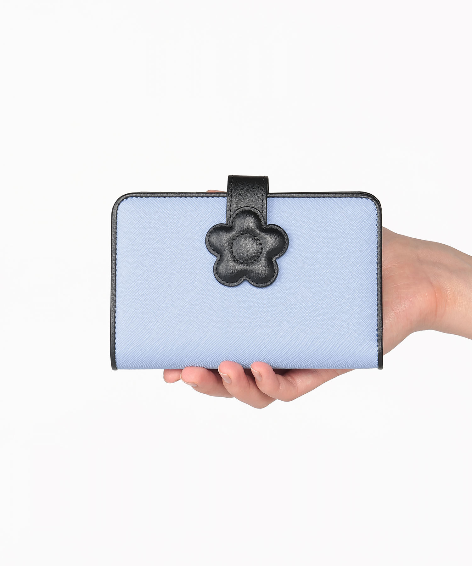 MARY QUANT「デイジーパッチスナップ2 Lウォレット」|財布|ブルー