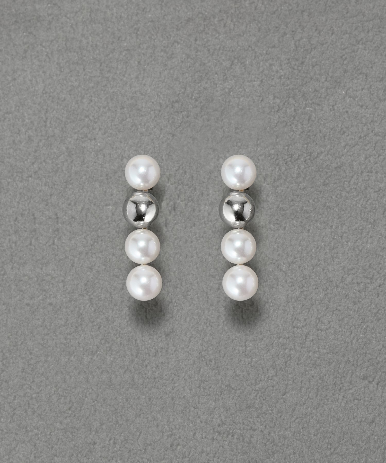 Phoebe「【金属アレルギー対応】ミックスドットピアス　シルバー/ニッケルフリー/パール」|ピアス|シルバー