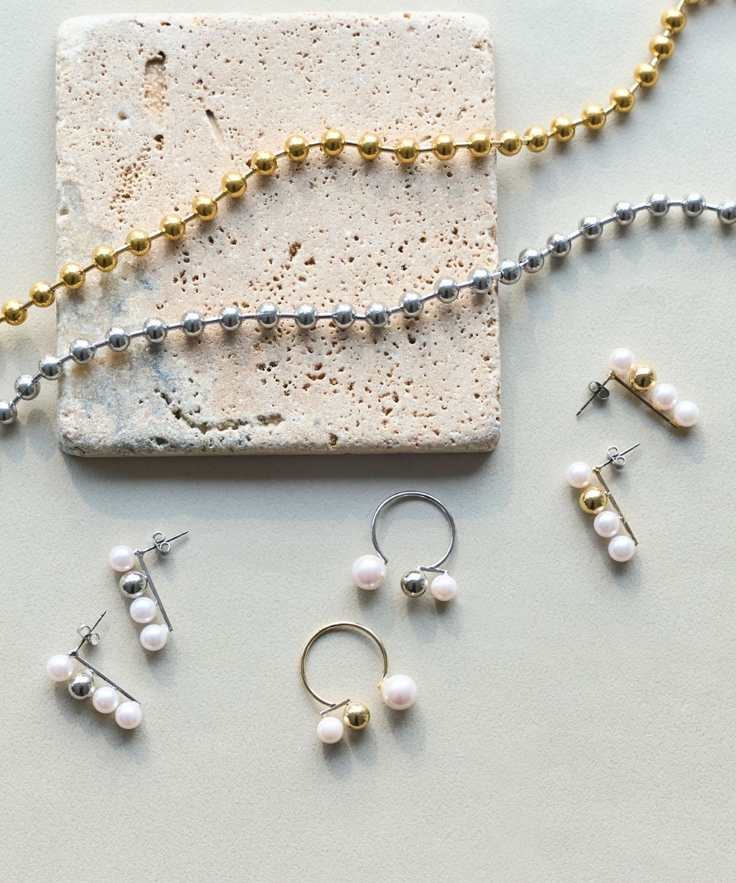 Phoebe「【金属アレルギー対応】ミックスドットピアス　シルバー/ニッケルフリー/パール」|ピアス|