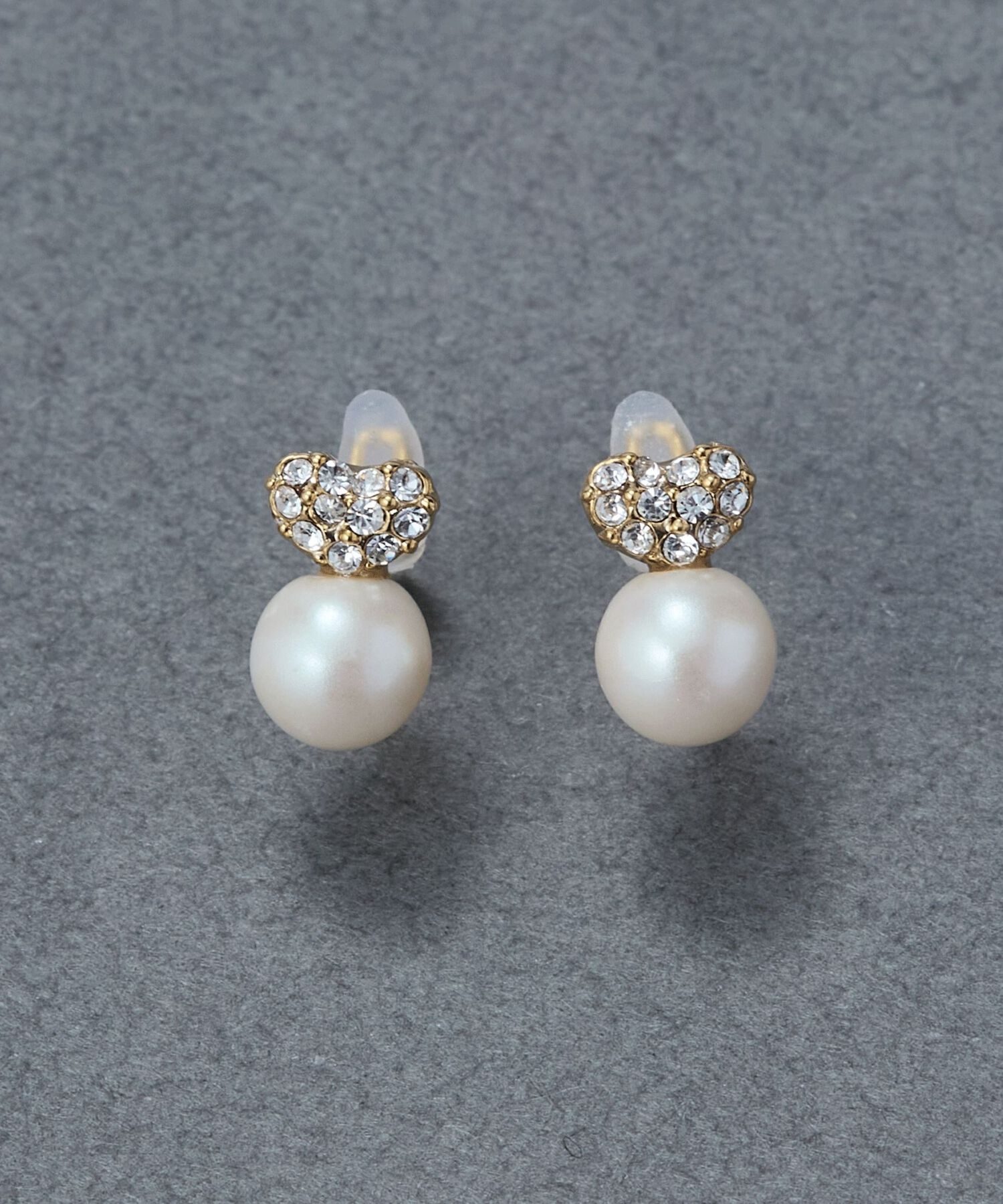 Phoebe「【痛くないシリーズ/金属アレルギー対応】タイニーラブパールライトフィットイヤリング　ぷっくりハート」|イヤリング|