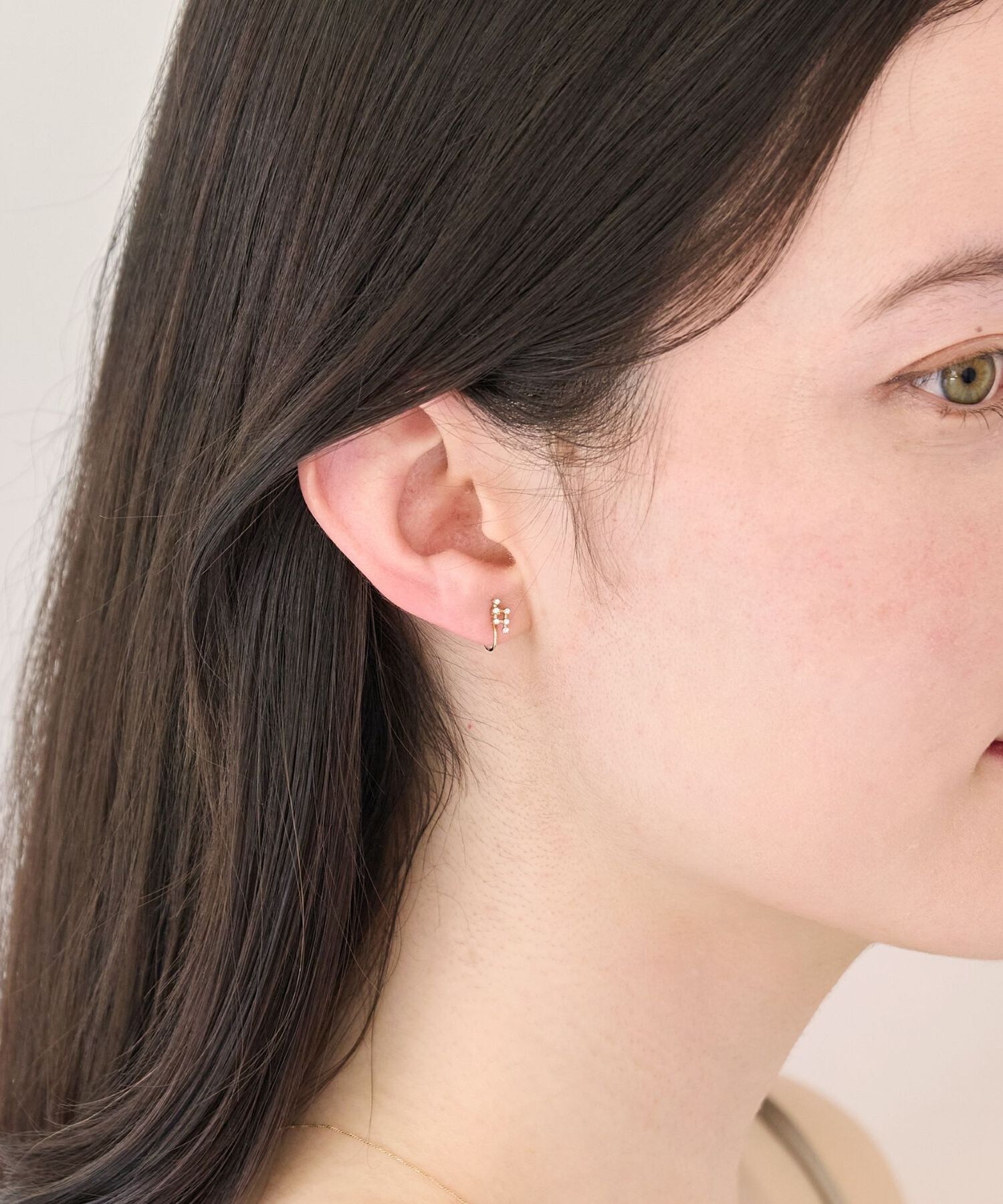 Phoebe「【痛くないシリーズ/金属アレルギー対応】タイニーコスモビジューライトフィットイヤリング　小粒/小さい」|イヤリング|