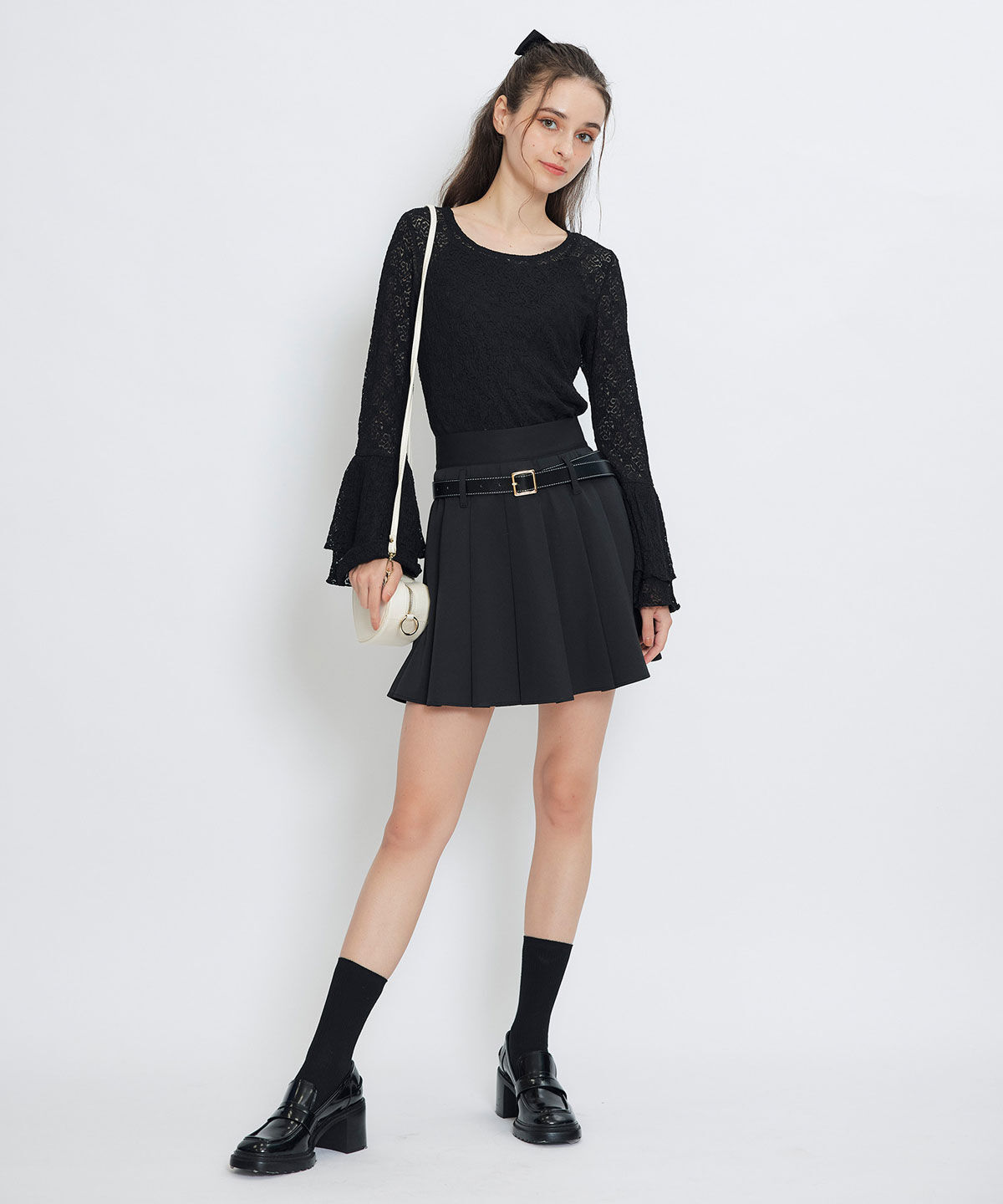 REDYAZEL「ボリュームスリーブシアーレースブラウス&times;ベーシックキャミソール」|Tシャツ・カットソー|