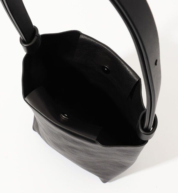 TOMORROWLAND GOODS「ARRHE STUDIO レザーショルダーバッグ」|ショルダー・メッセンジャー|