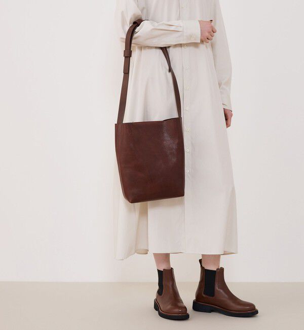 TOMORROWLAND GOODS「ARRHE STUDIO レザーショルダーバッグ」|ショルダー・メッセンジャー|