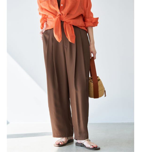 IENA「《洗濯機洗い可》UVカット/接触冷感 ツイルコクーンスラックス」|スラックス|ブラウン