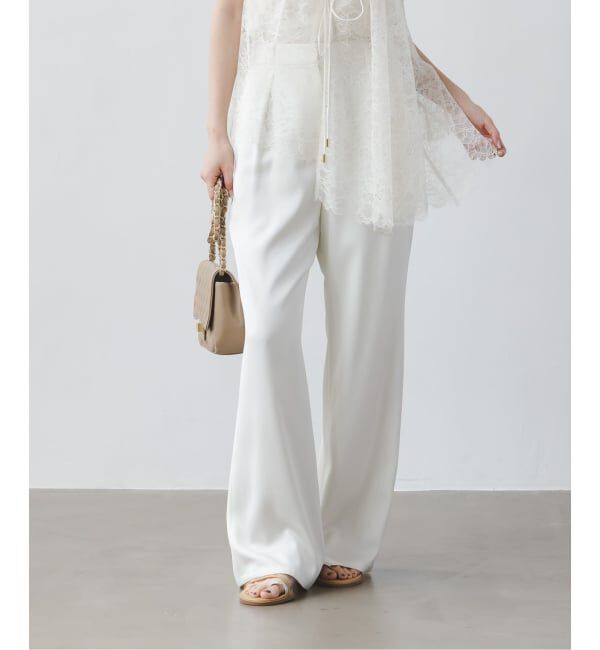 NOBLE「《新色》ルナサテンナローフレアタックパンツ」|スラックス|ホワイト