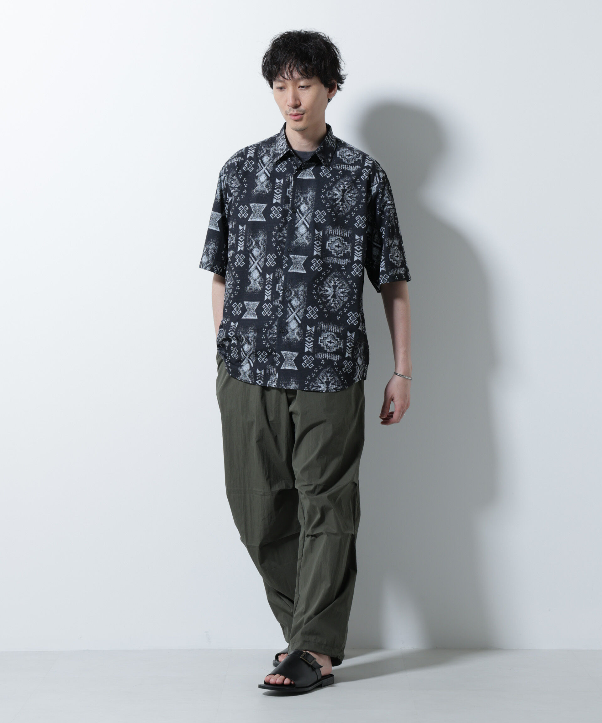 nano･universe「ライトウェイトバギーパンツ」|チノ|