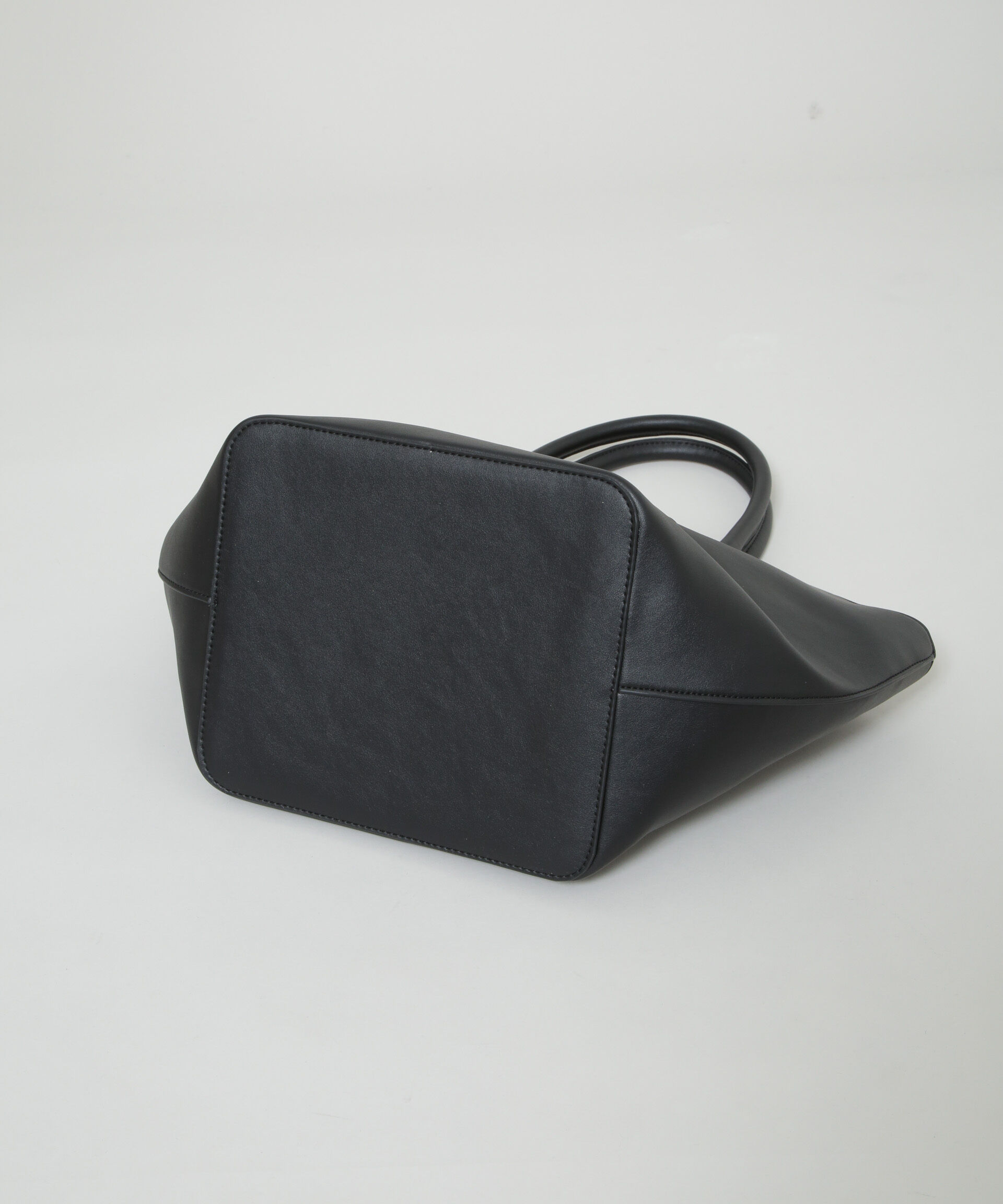 nano･universe「ラウンドシンプルトートバッグ」|ショルダー・メッセンジャー|