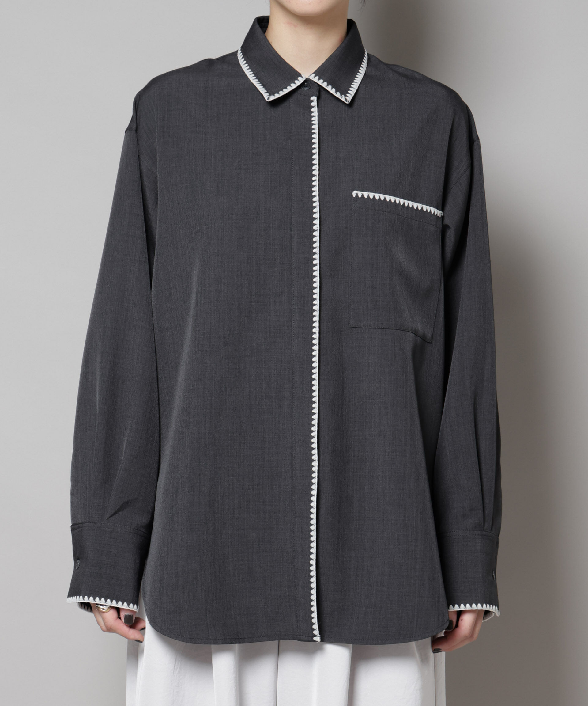 nano･universe「トリミング刺繍ツイルシャツ」|シャツ・ブラウス|