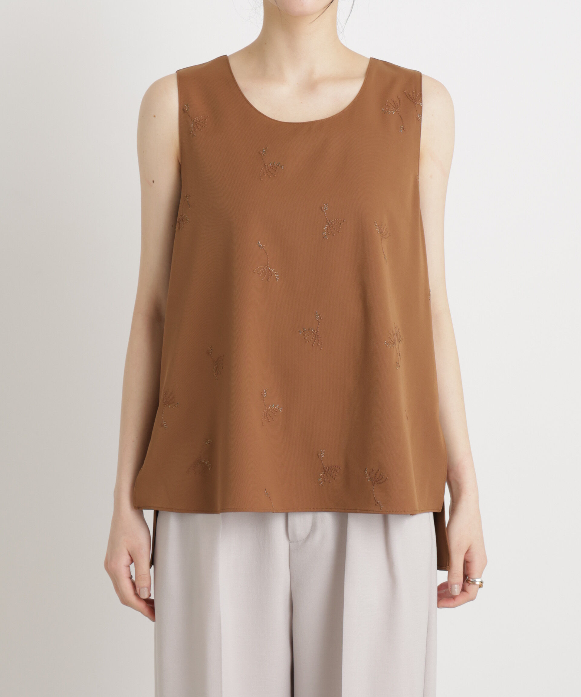 nano･universe「刺繍ツイルタンクブラウス(セットアップ可)」|シャツ・ブラウス|