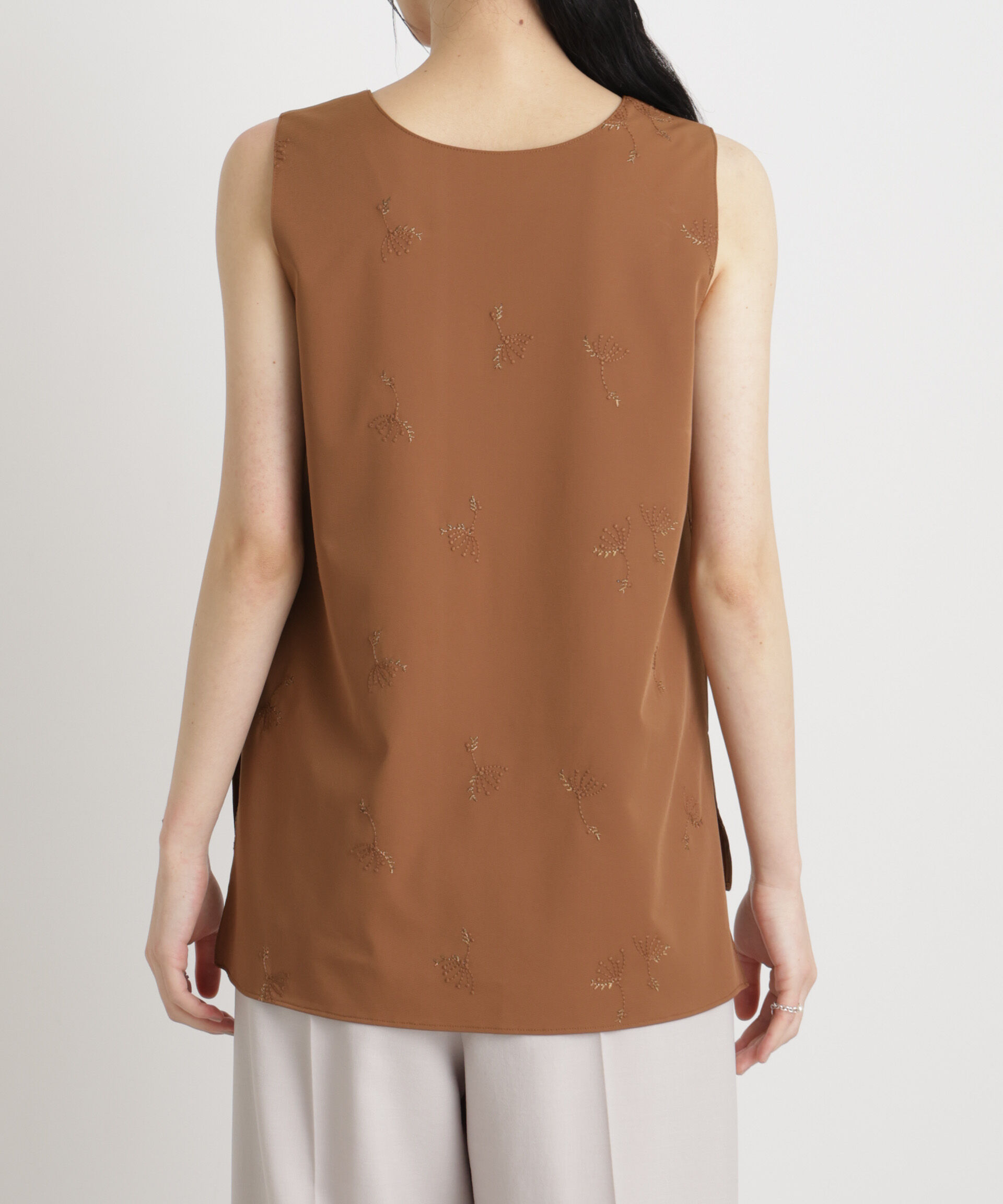 nano･universe「刺繍ツイルタンクブラウス(セットアップ可)」|シャツ・ブラウス|