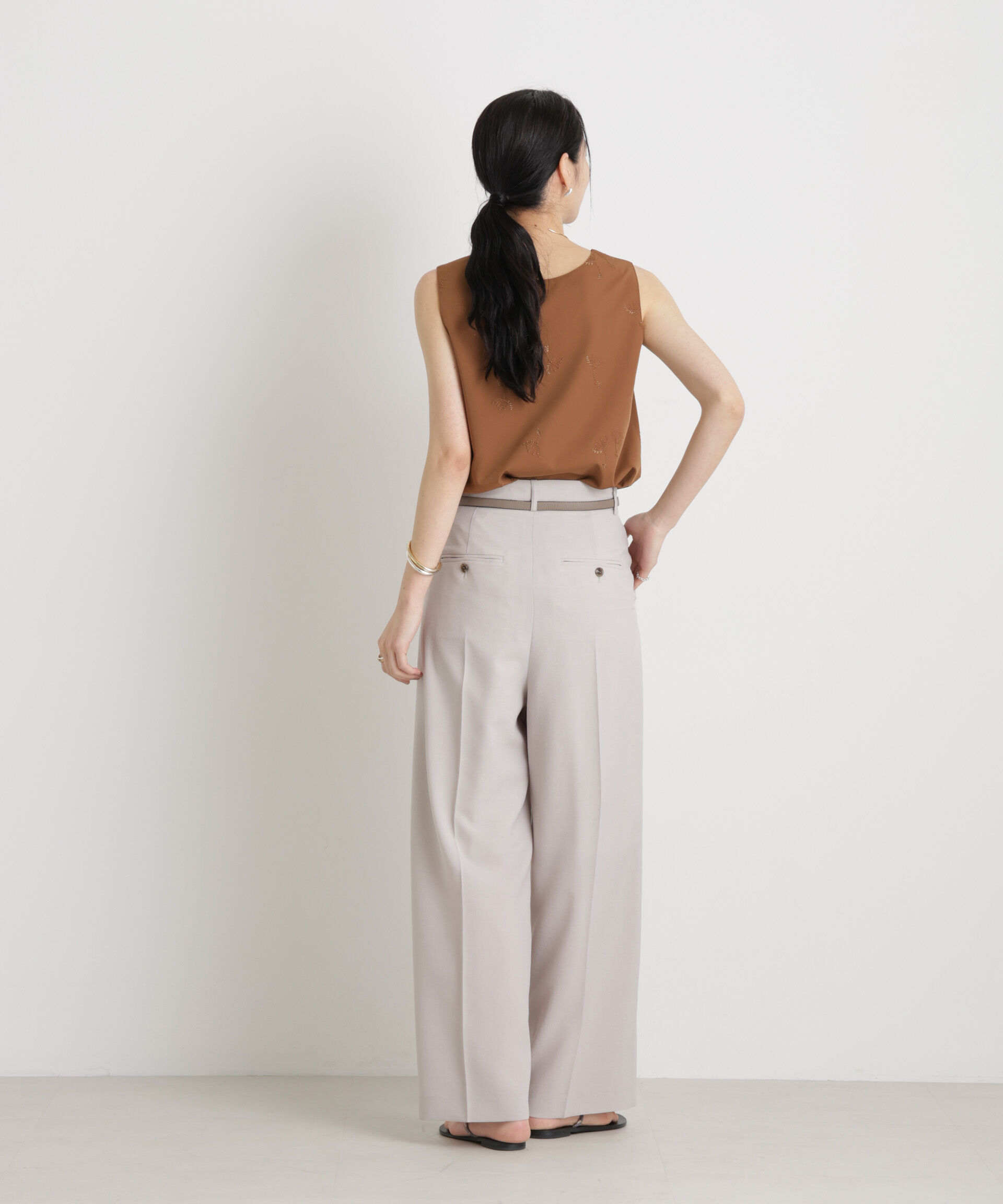 nano･universe「刺繍ツイルタンクブラウス(セットアップ可)」|シャツ・ブラウス|