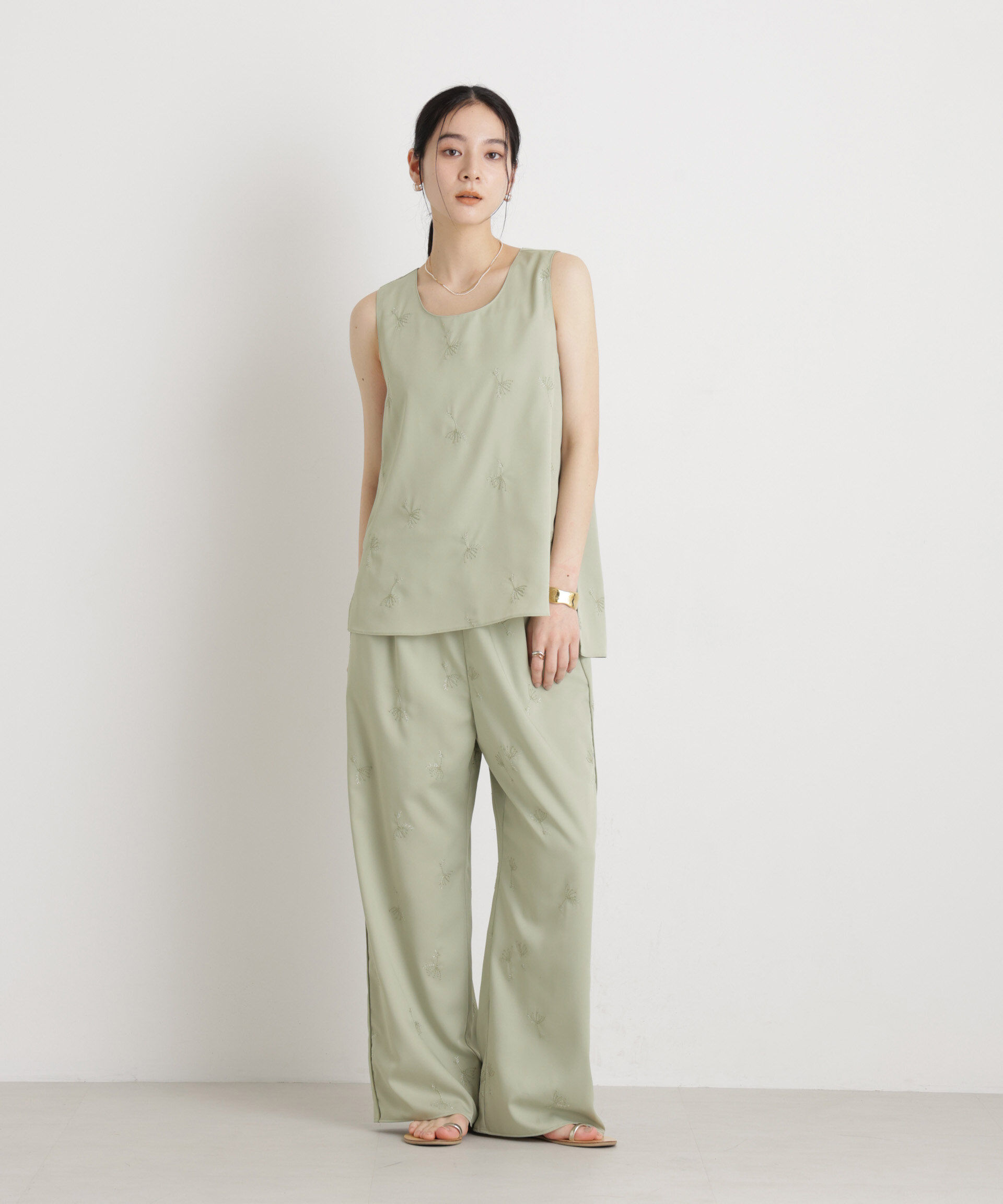 nano･universe「刺繍ツイルタンクブラウス(セットアップ可)」|シャツ・ブラウス|