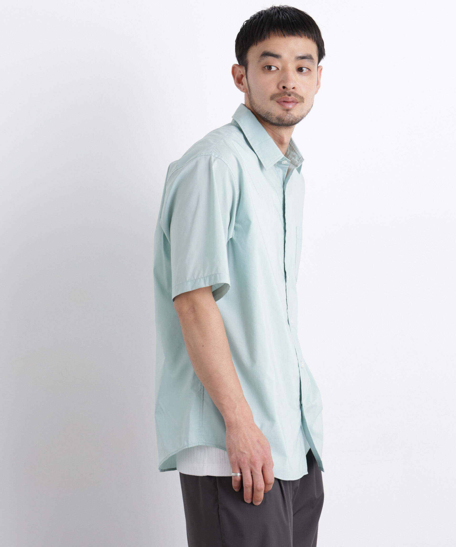 nano･universe「ポリエステル/麻混 半袖レギュラーカラーシャツ」|シャツ・ブラウス|