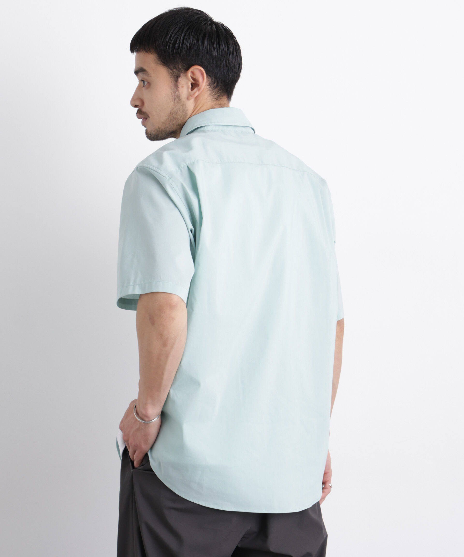 nano･universe「ポリエステル/麻混 半袖レギュラーカラーシャツ」|シャツ・ブラウス|