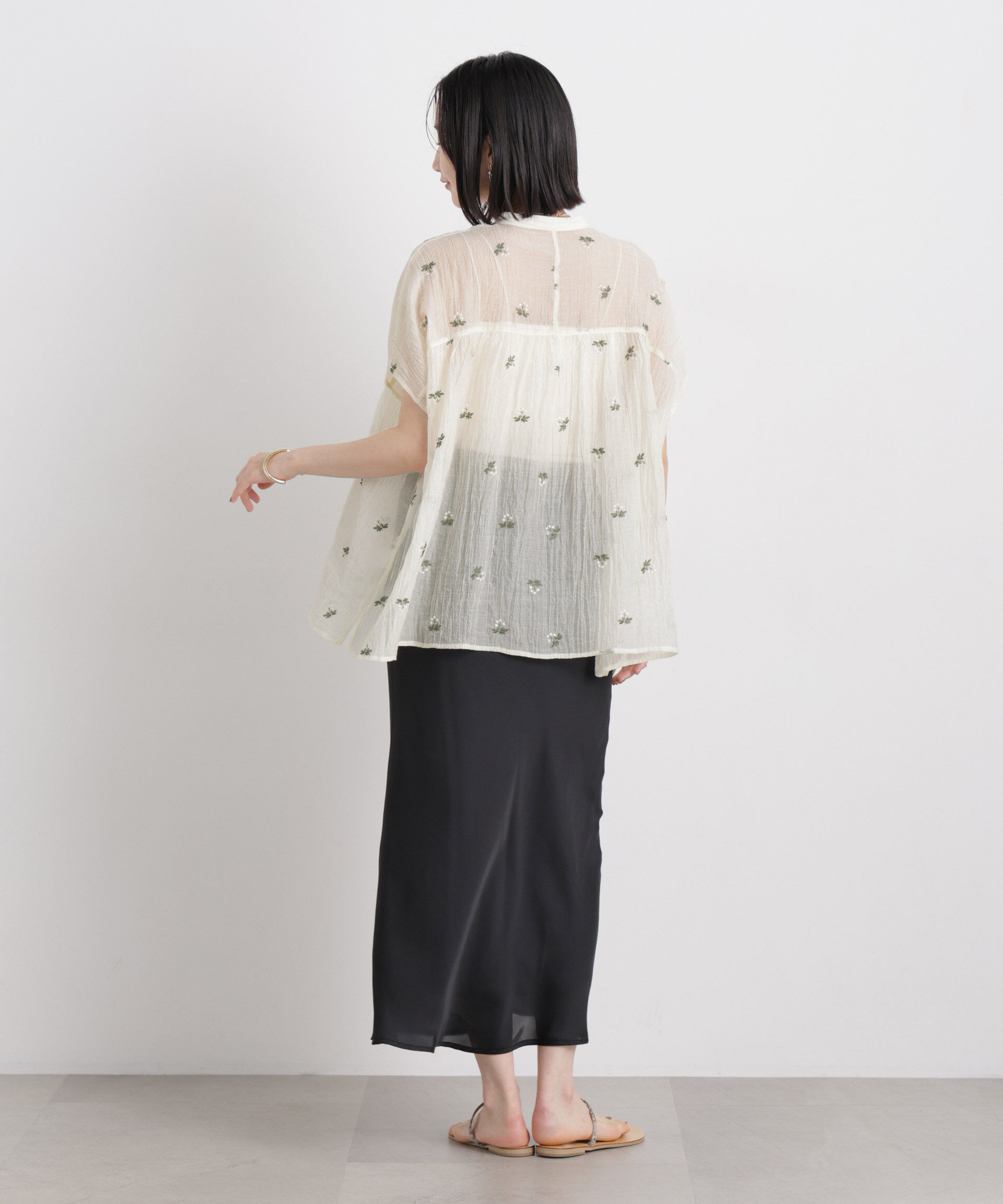 nano･universe「小花柄エンブロイダリーシアーワイドブラウス」|シャツ・ブラウス|