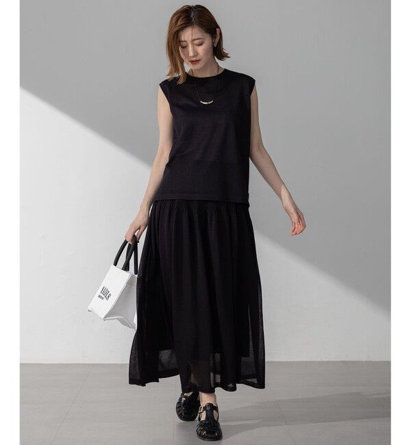 23区「【CanCam10月号掲載/新色追加】シャイニーシアー ノースリーブ ニット」|ニット・セーター|