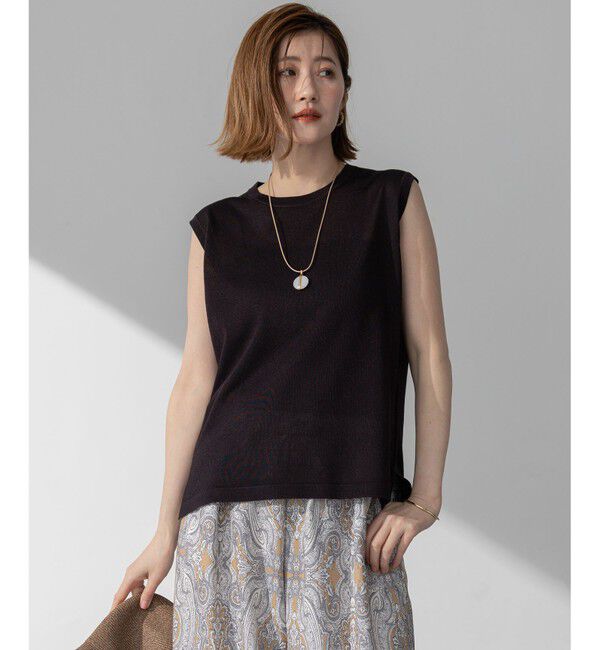 23区「【CanCam10月号掲載/新色追加】シャイニーシアー ノースリーブ ニット」|ニット・セーター|ﾀﾞｰｸﾌﾞ