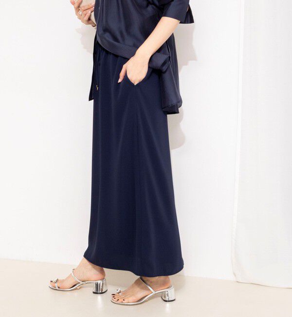 NOLLEY'S「ウォッシャブルハイスペックサテンロングスカート」|フレア|ネイビー