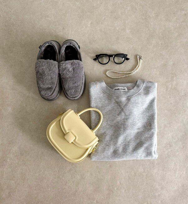 fredy emue「ソリッドカラーポシェット」|ショルダー・メッセンジャー|