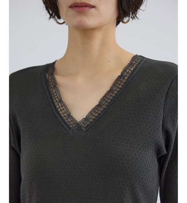 SALON adam et rope'「【Angie La La for SALON】GENTLE intimate レースVネックプルオーバー」|Tシャツ・カットソー|