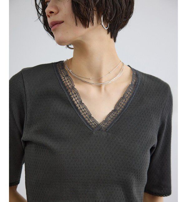 SALON adam et rope'「【Angie La La for SALON】GENTLE intimate レースVネックプルオーバー」|Tシャツ・カットソー|