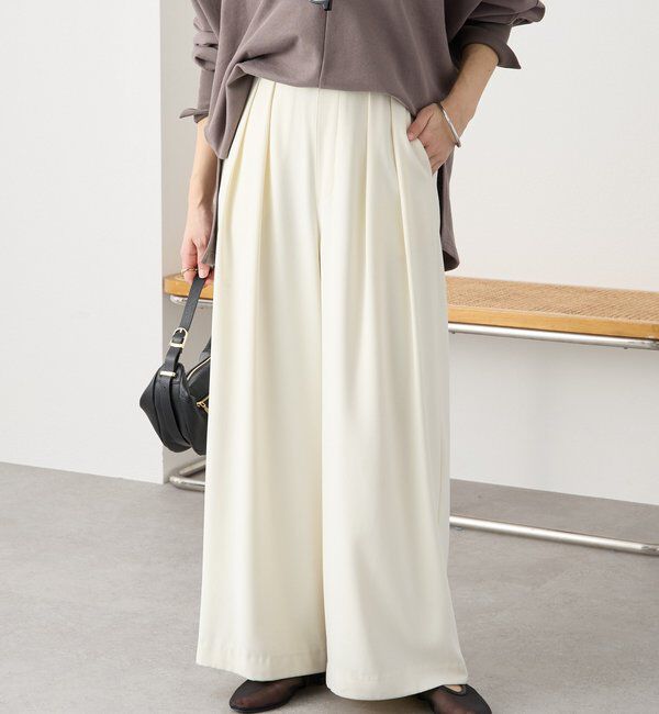  「【ウォッシャブル】【シーズンレスで使える】タックワイドスラックス」|チノ|