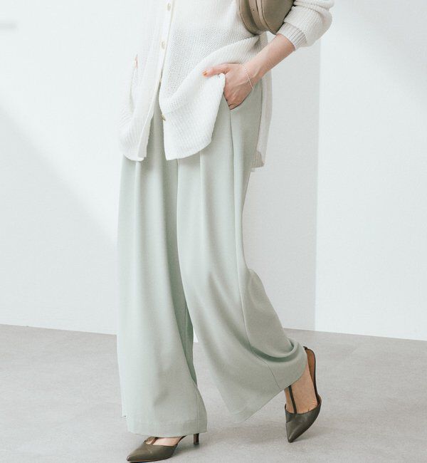  「【ウォッシャブル】【シーズンレスで使える】タックワイドスラックス」|チノ|