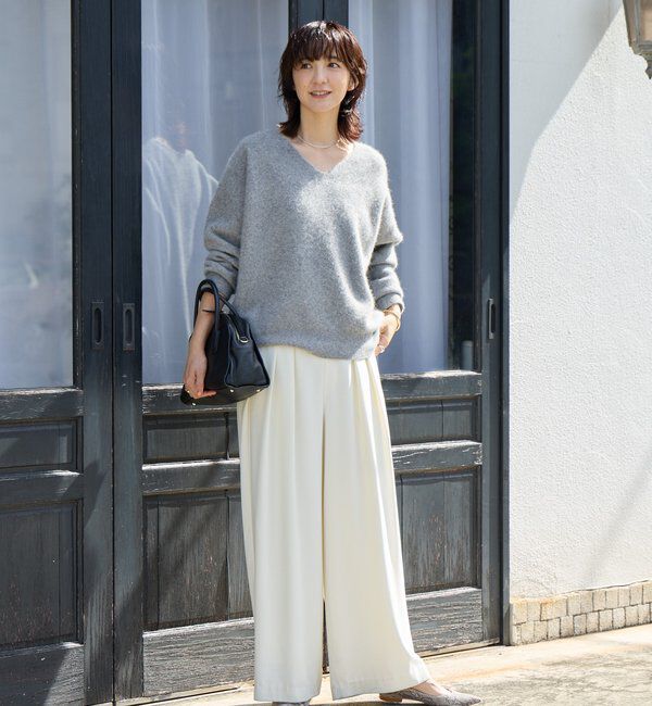  「【抜け感シルエット】ヘアリーウール片畦Vネックニット」|ニット・セーター|