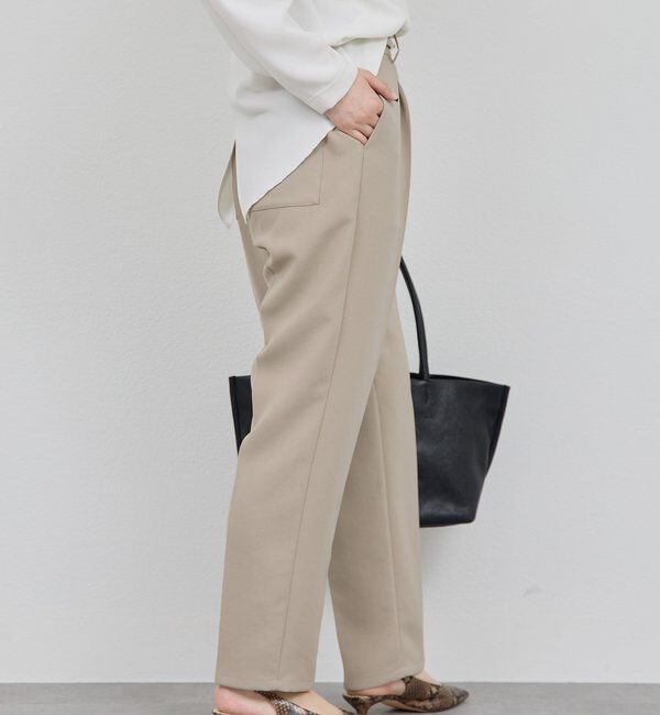  「【シワになりにくい】ジャージーテーパードパンツ」|チノ|