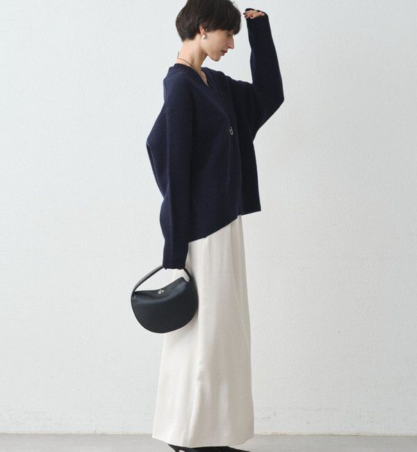  「スリットサテンタイトスカート」|スカート|