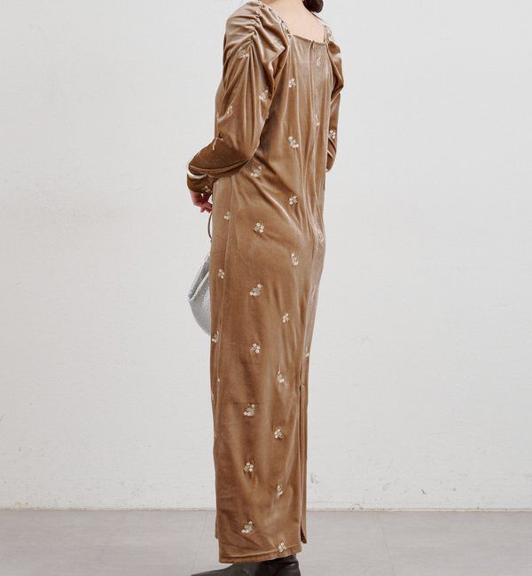  「ベロア刺繍ワンピース」|ワンピース|