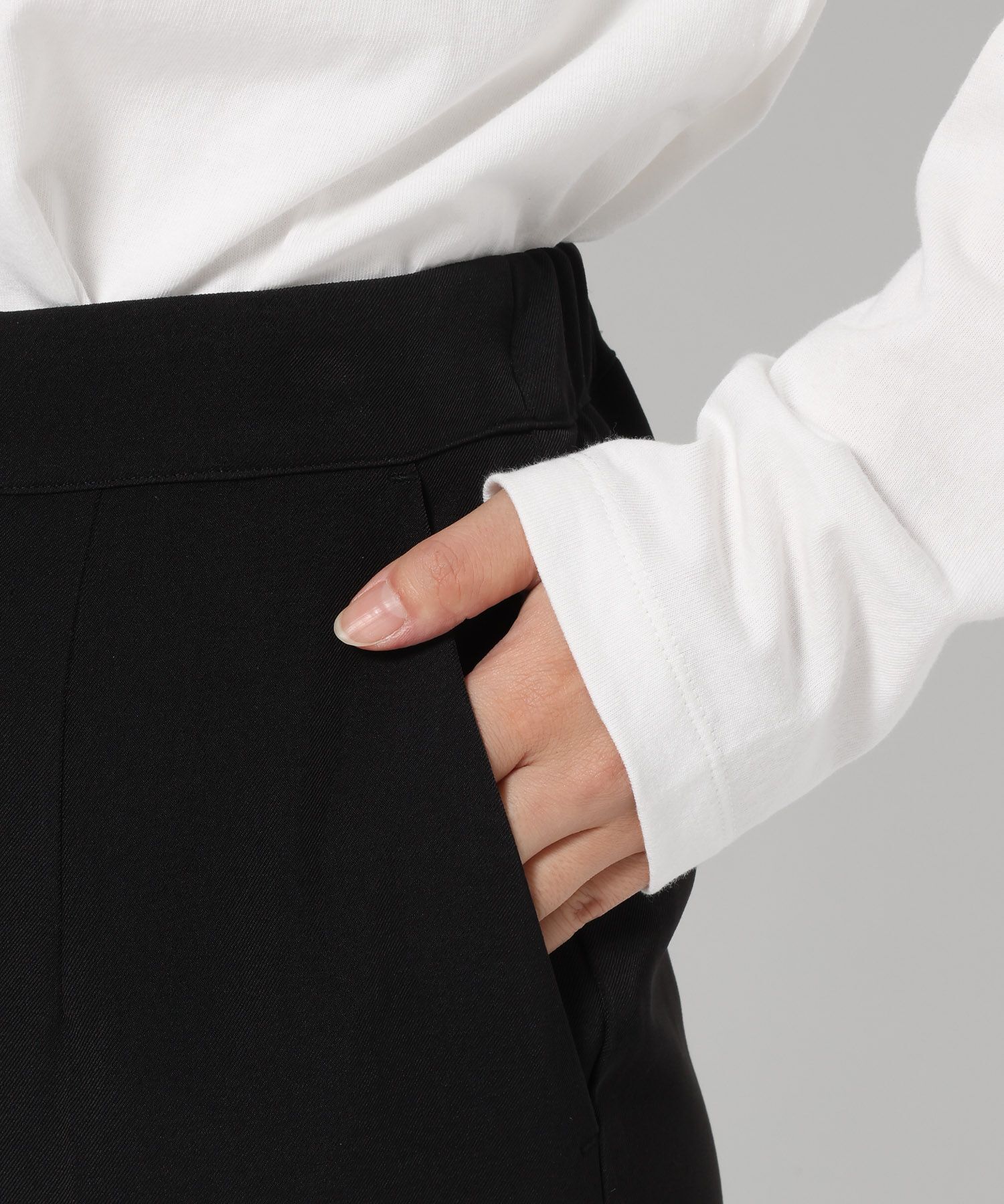 LOWRYS FARM「センタープレスフレアパンツ」|チノ|