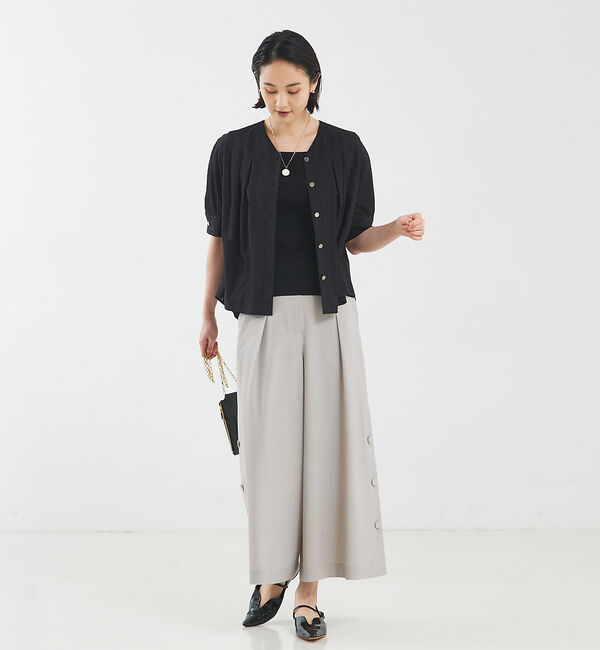 qualite「Vネックタックシャツ」|シャツ・ブラウス|