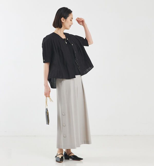 qualite「Vネックタックシャツ」|シャツ・ブラウス|