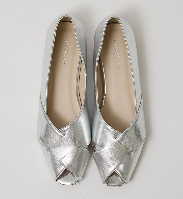 AU BANNISTER「【販売店舗限定】グルカモチーフパンプス」|その他|シルバー