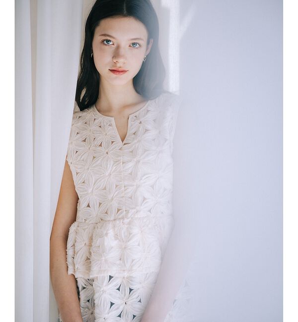 SELFIST「【kariさんコラボ】フラワーモチーフペプラムブラウス【予約】」|シャツ・ブラウス|