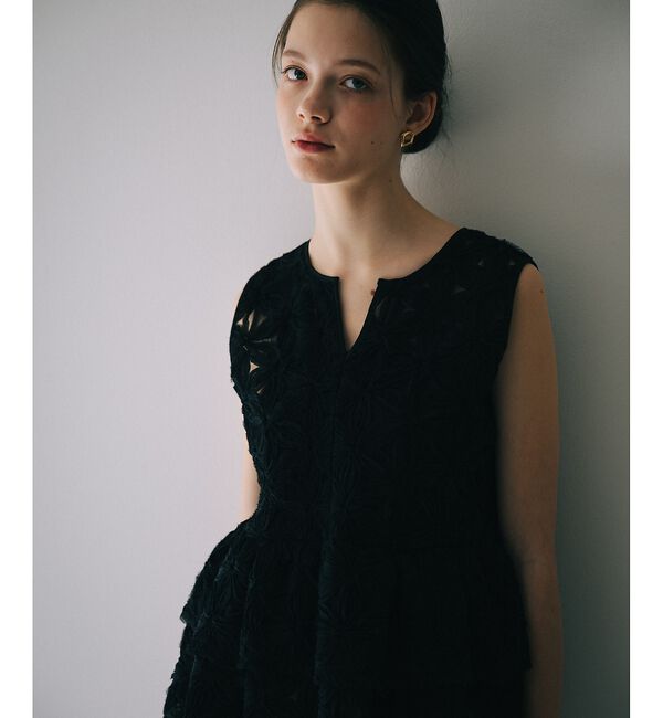 SELFIST「【kariさんコラボ】フラワーモチーフペプラムブラウス【予約】」|シャツ・ブラウス|