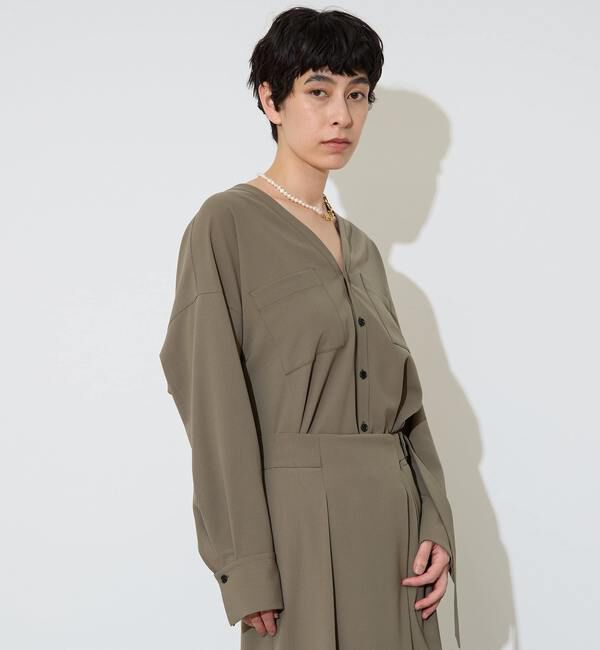 Liesse「Vカラーシャツ」|シャツ・ブラウス|