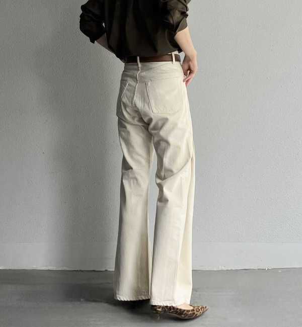A_「【メルローズ50周年限定】【KURO別注】ホワイトデニムフレアパンツ」|デニム|