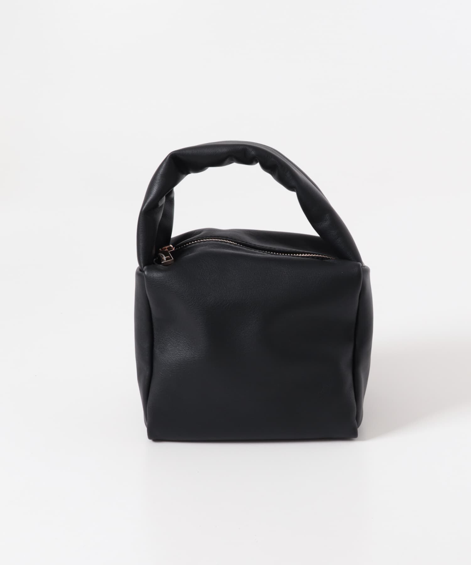 URBAN RESEARCH DOORS「AULENTTI　puff cube bag」|ハンドバッグ|ブラック