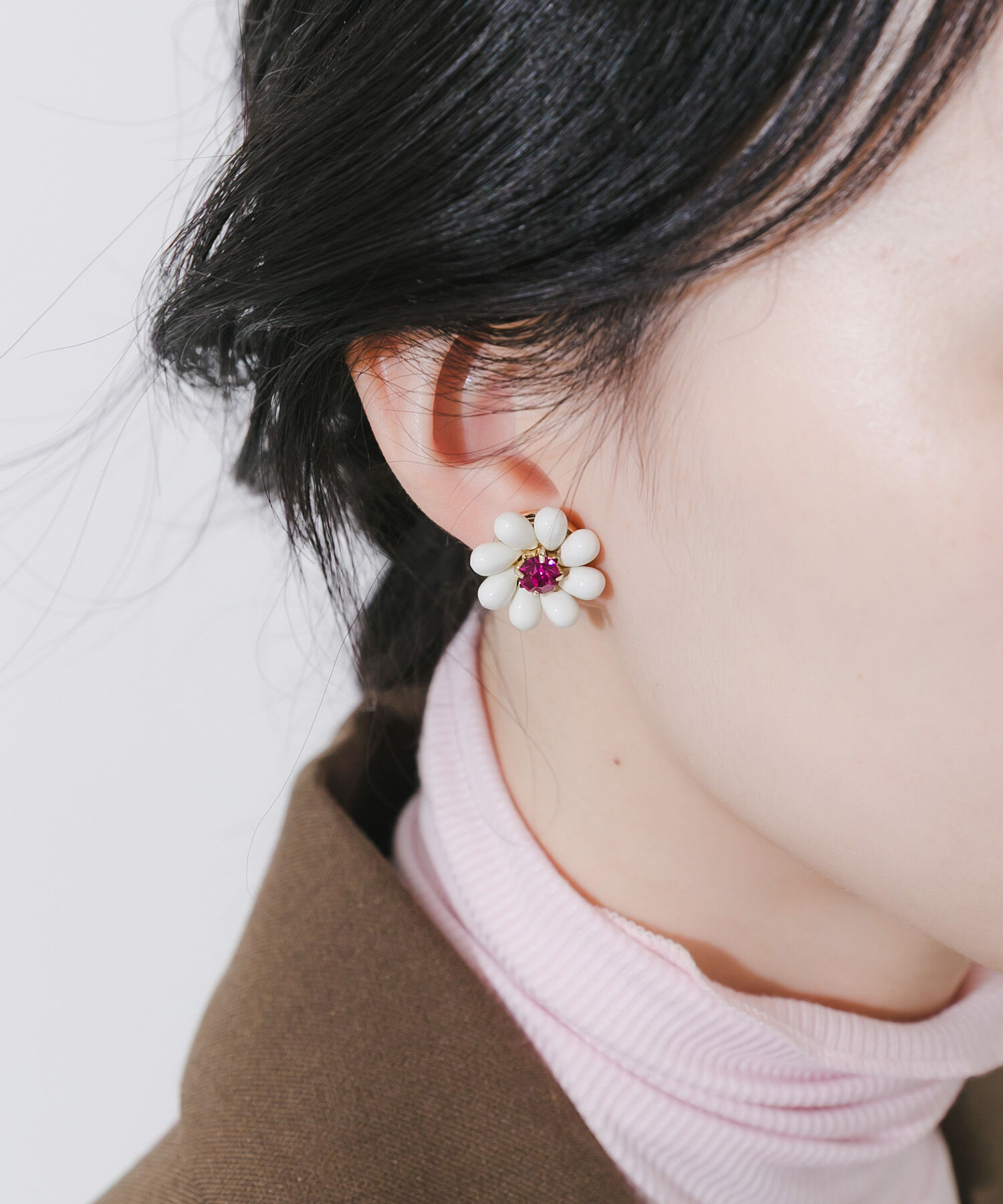 SMELLY「カラービーズフラワーイヤリング」|イヤリング|