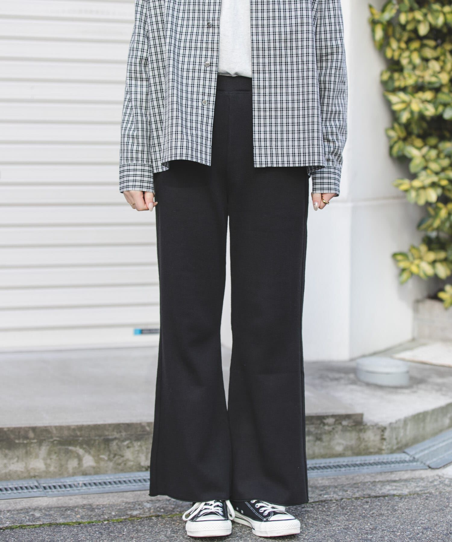 URBAN RESEARCH DOORS「FORK&SPOON　カットフレアパンツ」|その他|ブラック