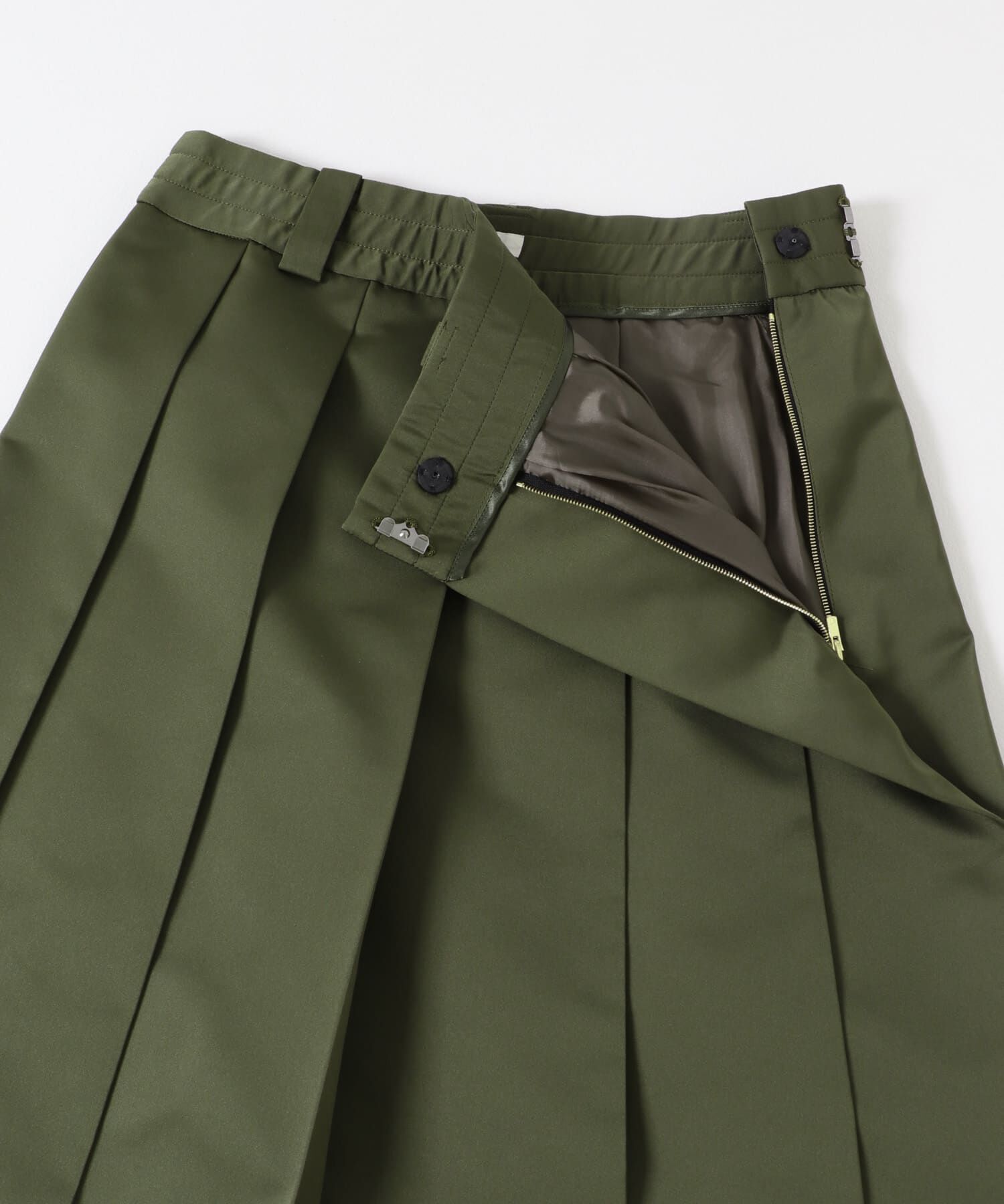 URBAN RESEARCH DOORS「Scye　TAFFETAPLEATEATED SKIRT」|スカート|