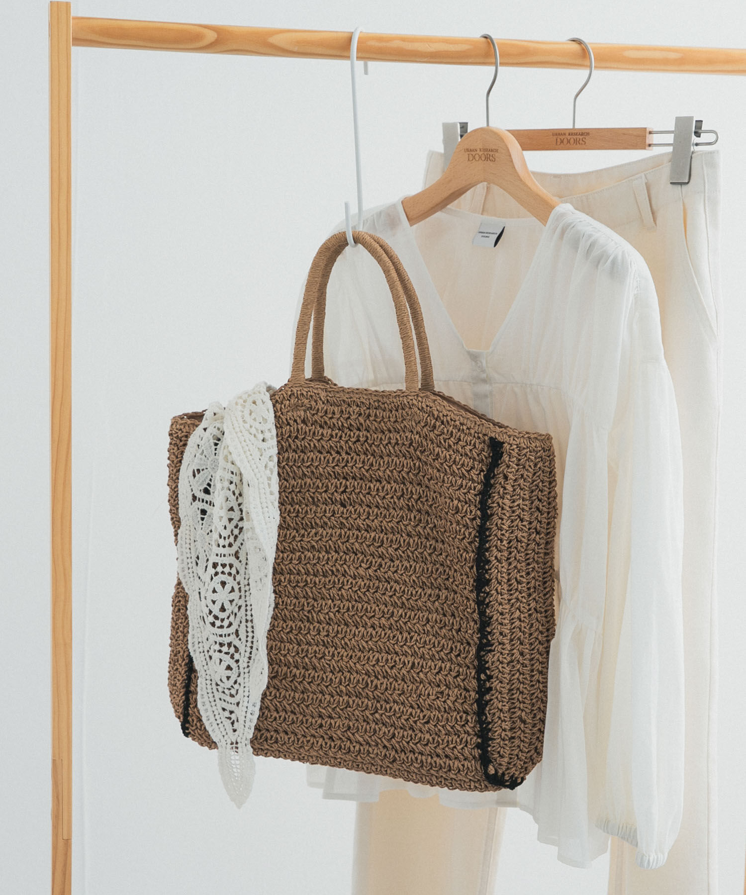 URBAN RESEARCH DOORS「ペーパートートバッグ」|トートバッグ|ベージュ