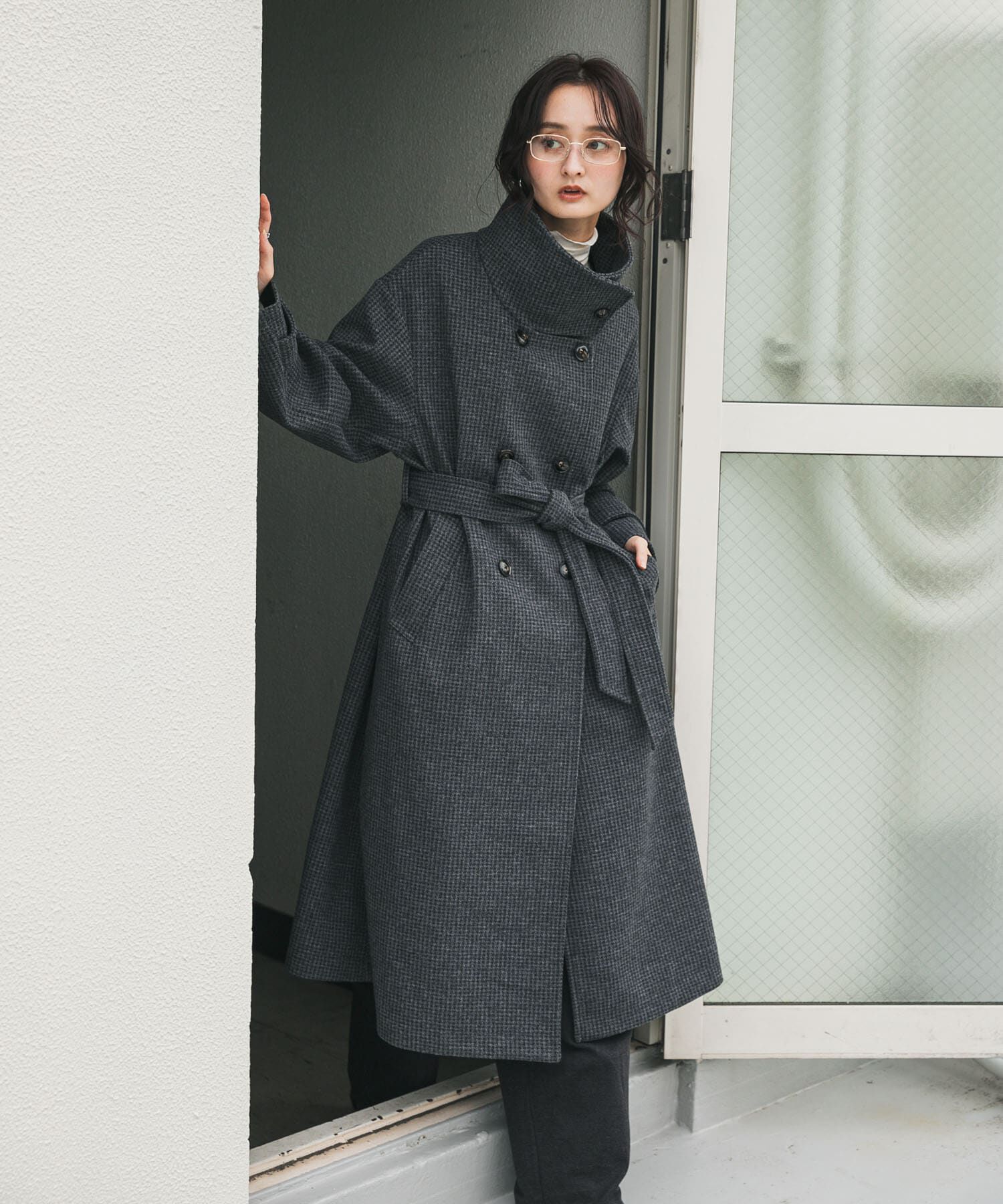 SENSE OF PLACE by URBAN RESEARCH「スタンドカラーロングコート」|ノーカラーコート|