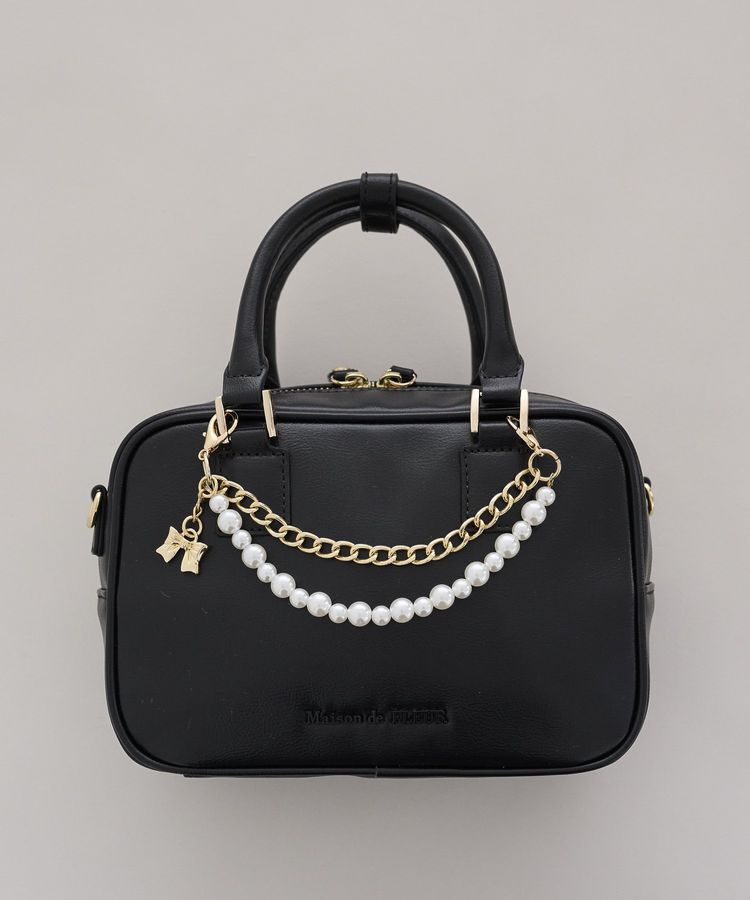 Maison de FLEUR「【チャーム付き/2Way】ワイドボストンバッグ」|ハンドバッグ|ブラック