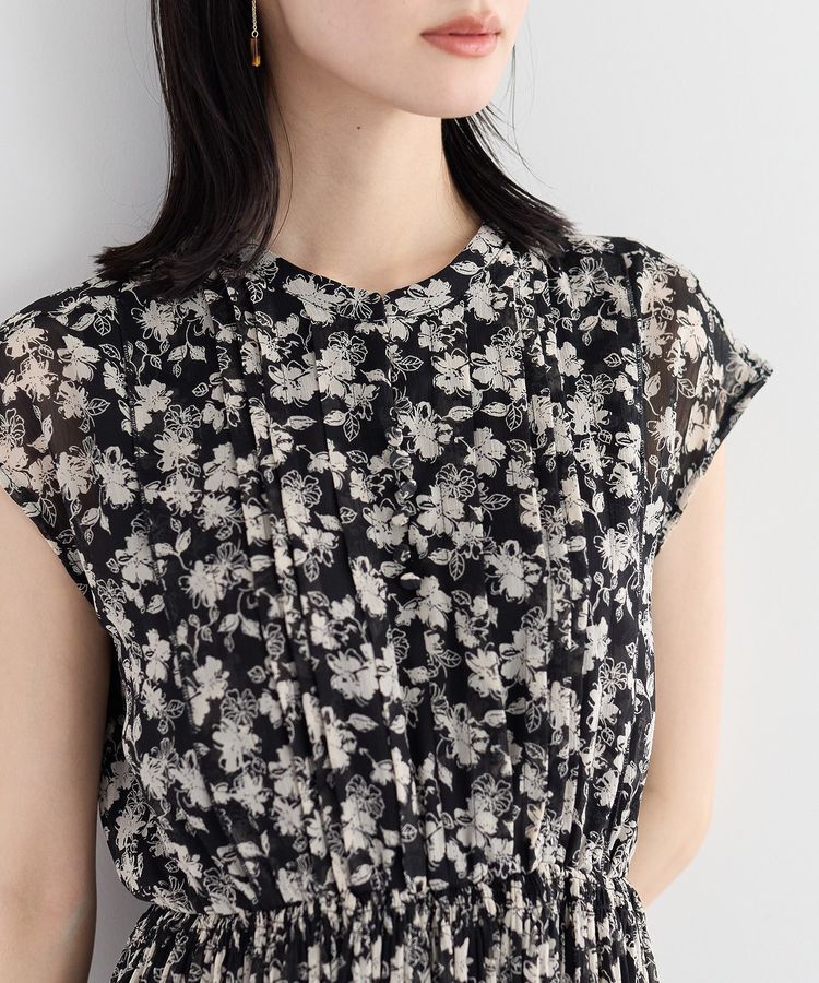 YECCA VECCA「花柄プリーツワンピース」|ワンピース|