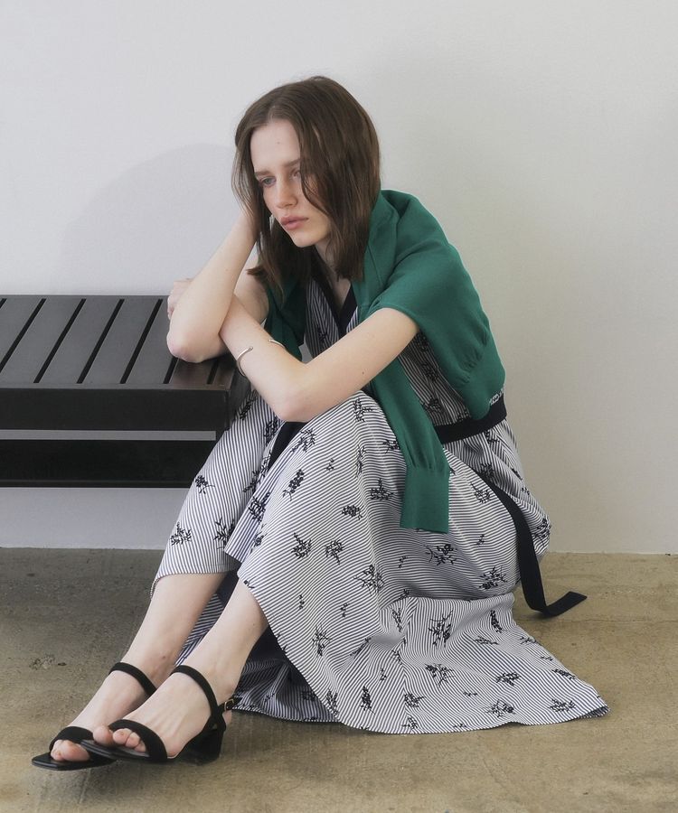 YECCA VECCA「ストライプ柄フラワー刺繍ワンピース」|ワンピース|