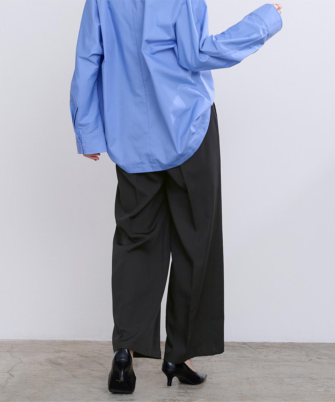 ur's「ワンタックカラーワイドパンツ」|スラックス|